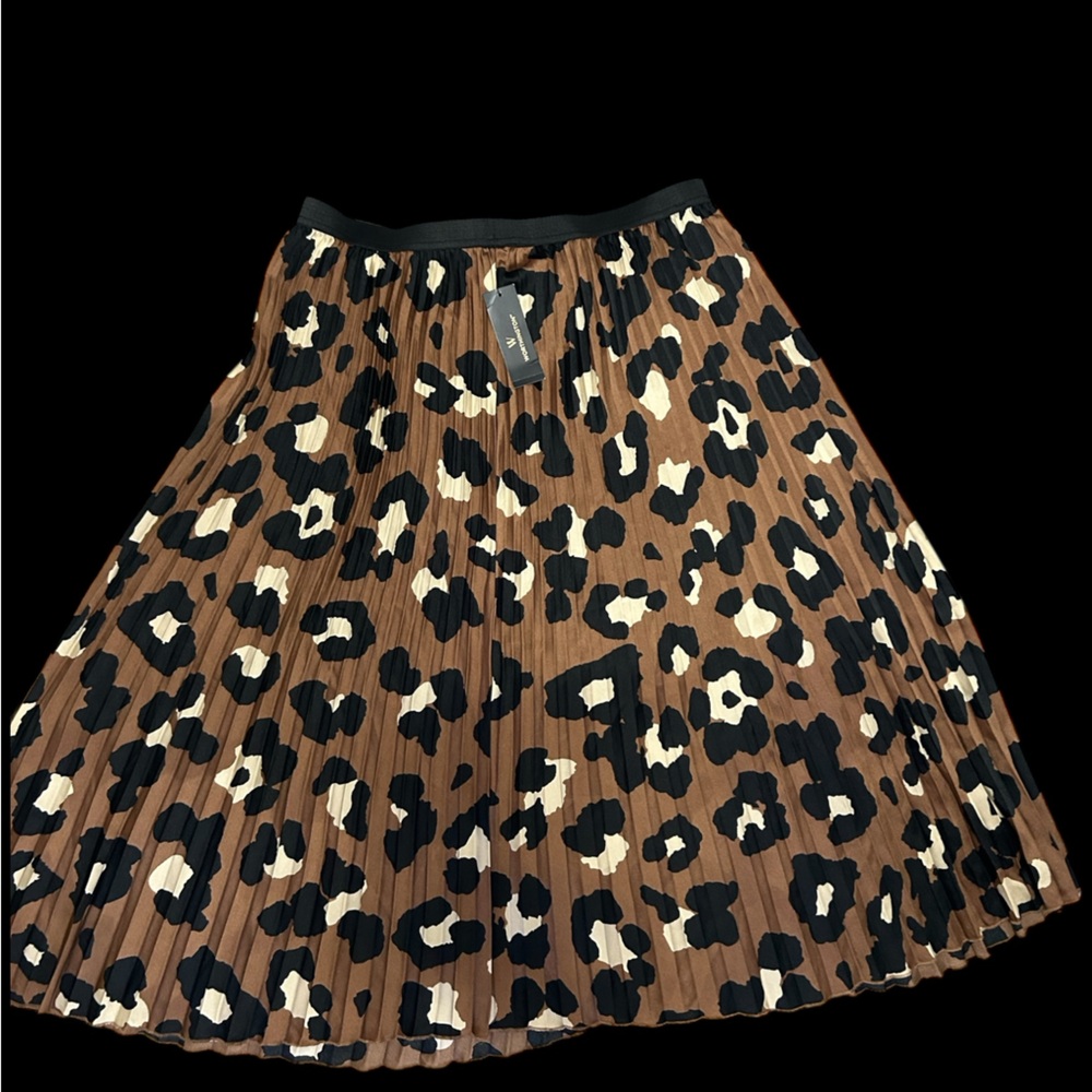 ✨ Brown and black cheetah print pleated midi skirt✨